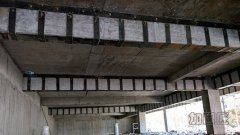  Photos of beam bonding steel reinforcement construction 